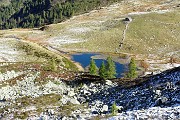 27 Zoom sul Lago Piccolo (1896 m)
